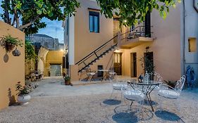 Kristina'S Apartments
